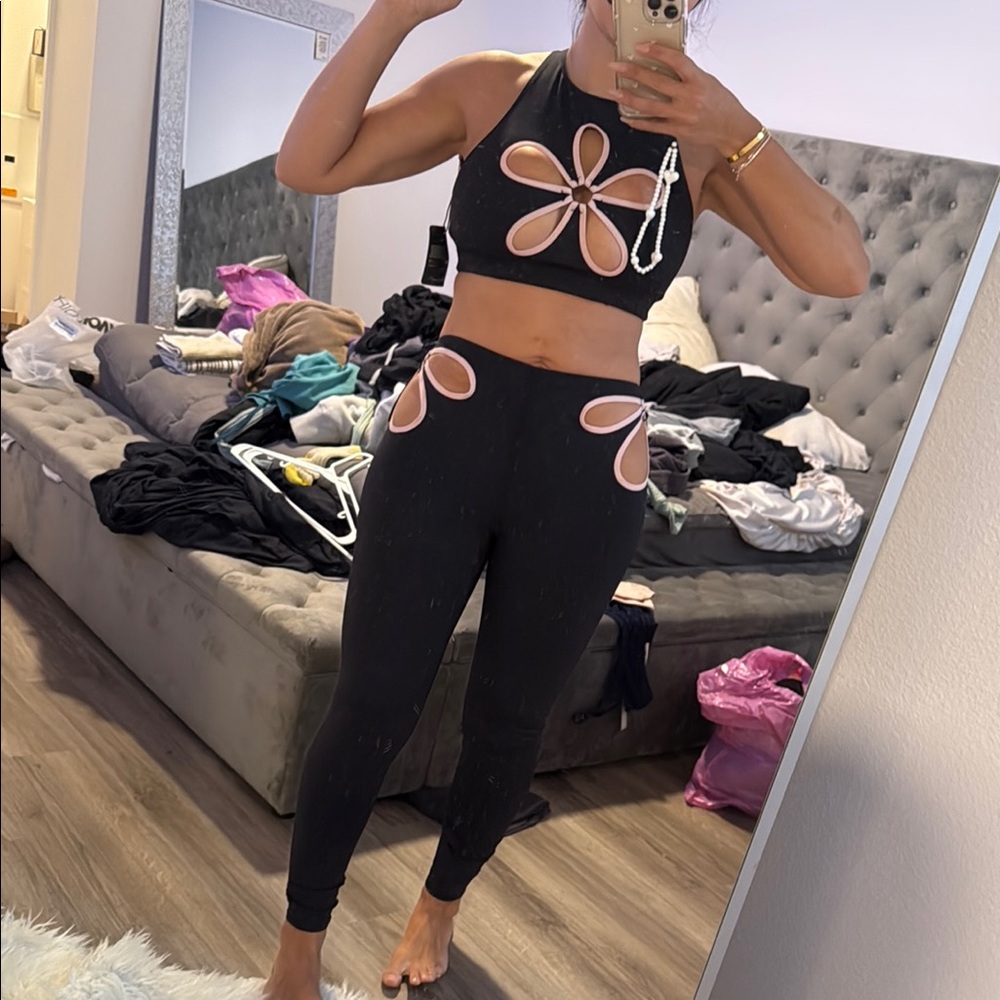 Black Floral Women's sports bra and leggings